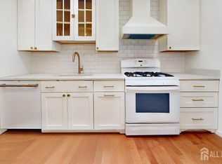 496 Calvert Rd, North Brunswick, NJ 08902