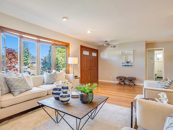 5th image of 1334 Glenmoor Way