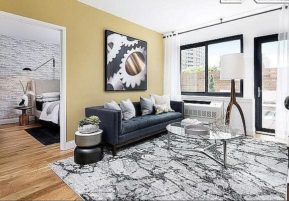 4th image of 504 Myrtle Ave APT 8D