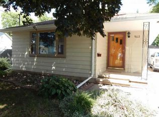 902 S Outagamie St, Appleton, WI 54914