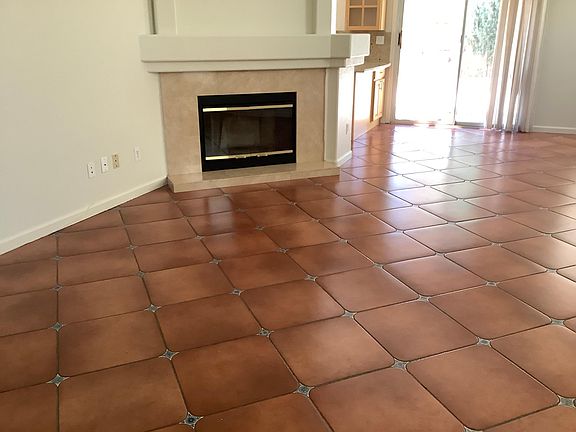 4th image of 212 Red Leaf Ct