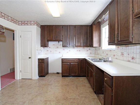 4th image of 5238 Linda Vista Dr