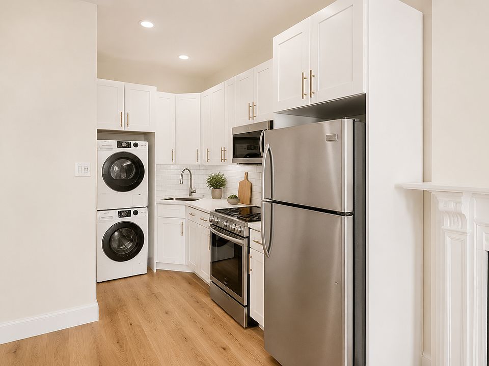 2nd image of 904 President St APT 9