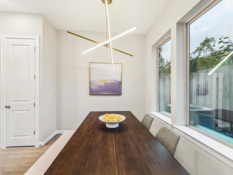 810 Glowing Dawn Dr — Photo 17