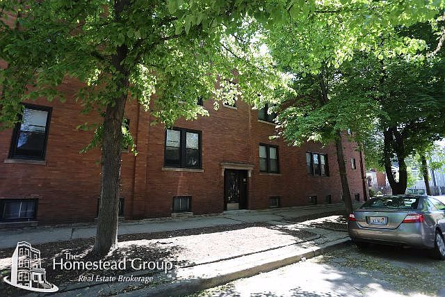 1st image of 2253 W Cornelia Ave