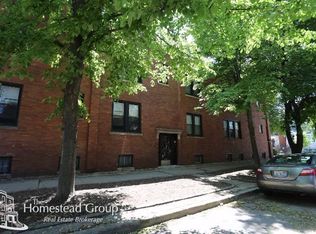 2253 W Cornelia Ave, Chicago, IL 60618