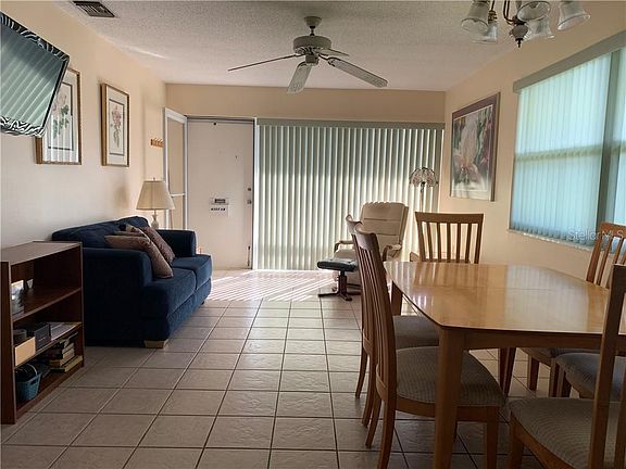 3rd image of 4357 Tahitian Gardens Cir APT A