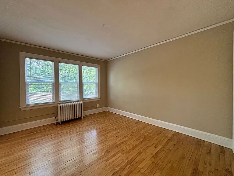 1756 Grand Ave — Photo 12