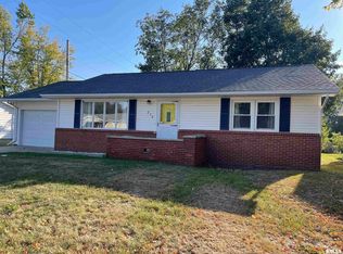 250 W Hess St, Bushnell, IL 61422