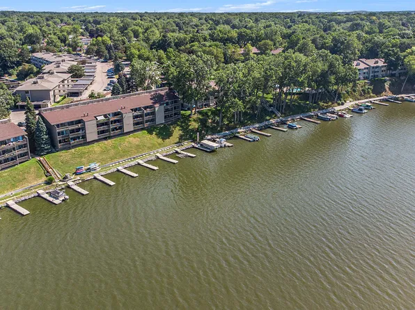 1740 Cliffs Lndg APT 102-A, Ypsilanti, MI 48198