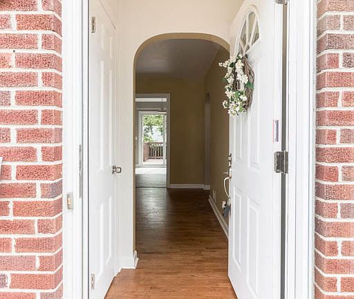 3rd image of 3129 Sablain Parkway Dr