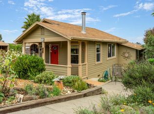 25 Waugh Rd, Royal Oaks, CA 95076