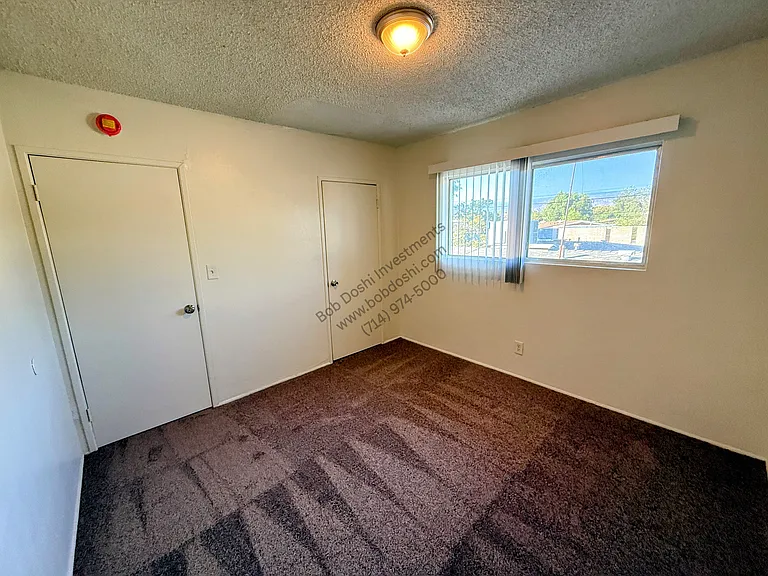 62 N San Mateo St #C — Photo 10