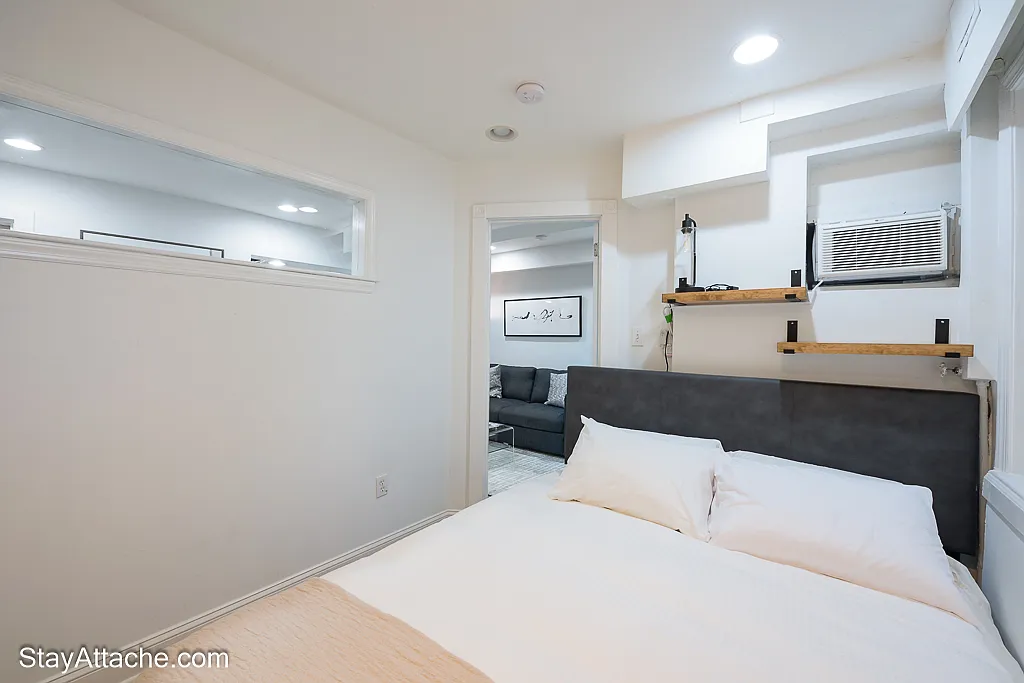 1809 19th Street NW Unit 1, Washington, DC 20009 in Dupont Circle — Photo 1