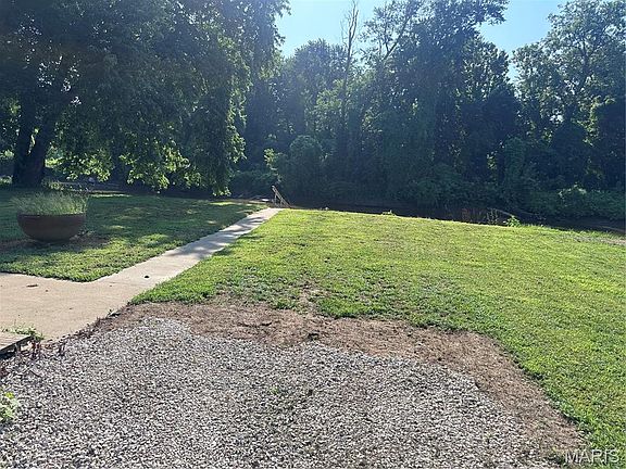 3rd image of 72 S River Rd