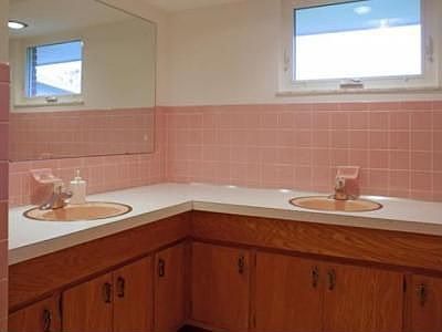 4th image of 9765 Circle Dr S