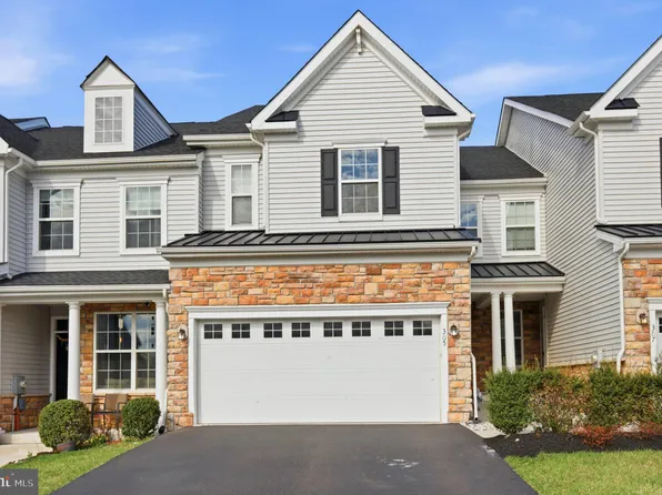 305 Goldman Dr, Phoenixville, PA 19460