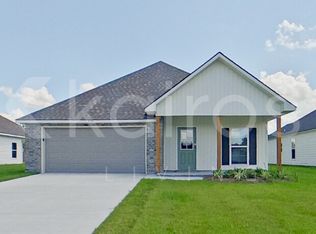 13724 Willowmore Dr, Denham Springs, LA 70726