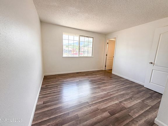 4th image of 3325 Somerset Way