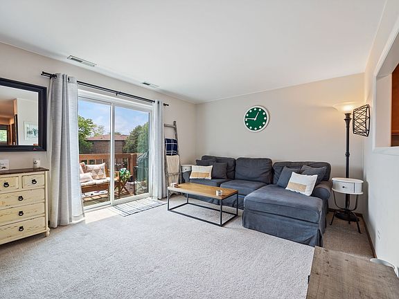4th image of 2256 Abbeywood Dr APT C