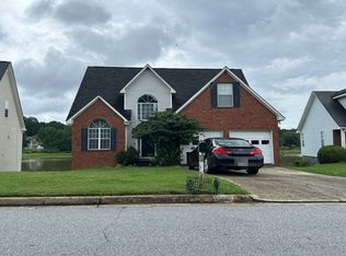 7810 W Shore Ct, Riverdale, GA 30296