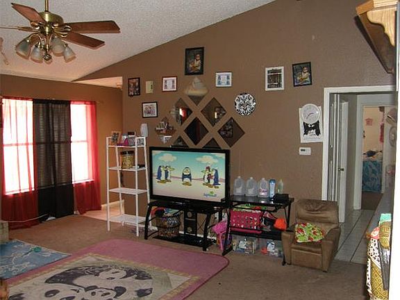 4th image of 1214 Pitcairn Dr