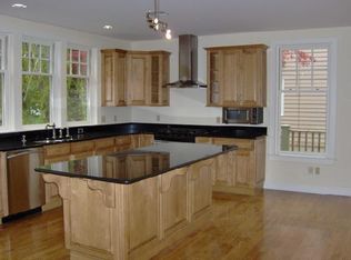 55 Winslow Rd #B, Brookline, MA 02446