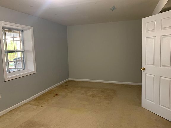 5th image of 17975 Swans Creek Ln