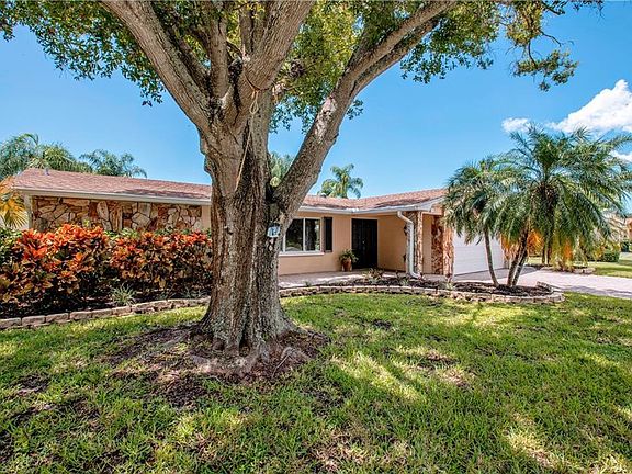 3rd image of 1917 Sandpiper Dr