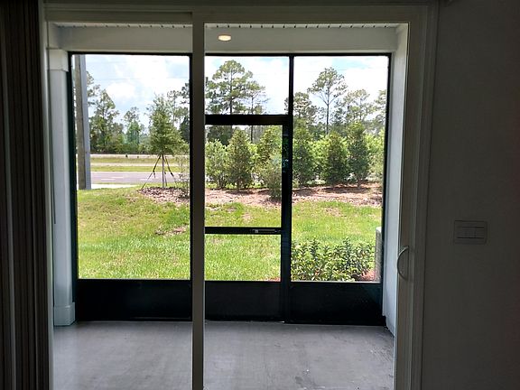 Screened in Lanai