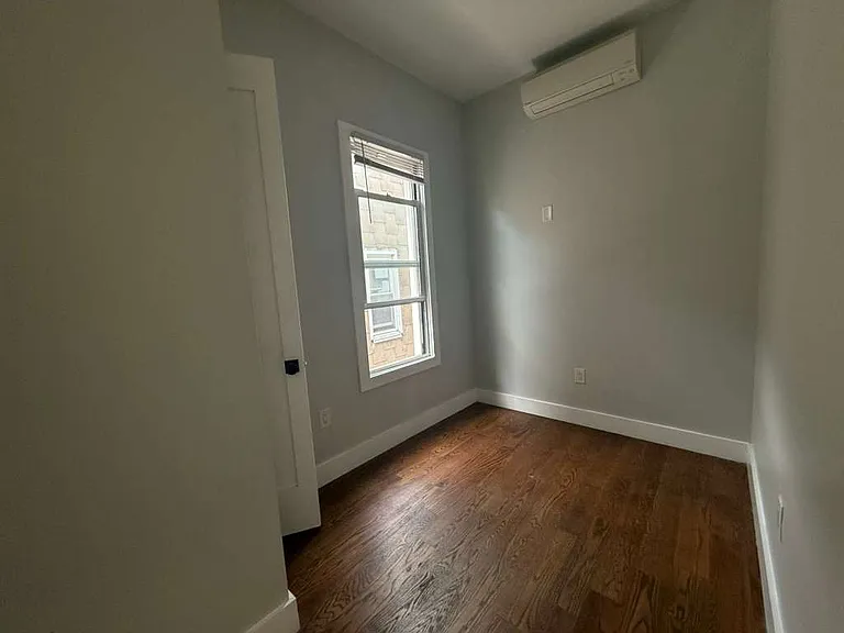112 Duncan Ave #3 — Photo 7