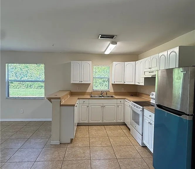 202 Hightower Ave S — Photo 4