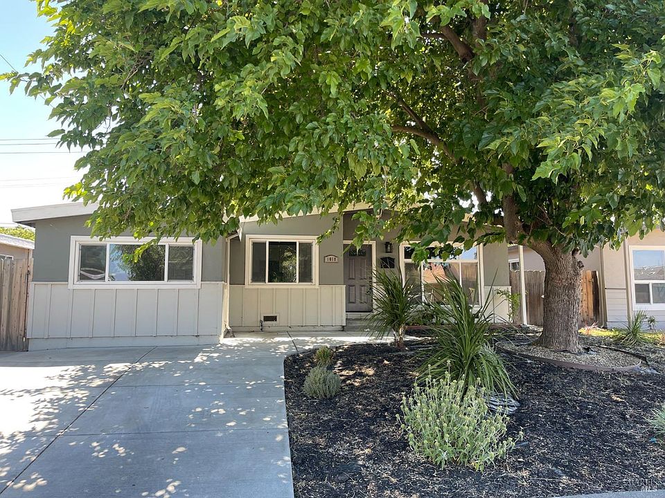 1st image of 1018 McKinley Street