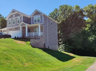 6108 Ledgerock Cove Pl, Louisville, KY 40219