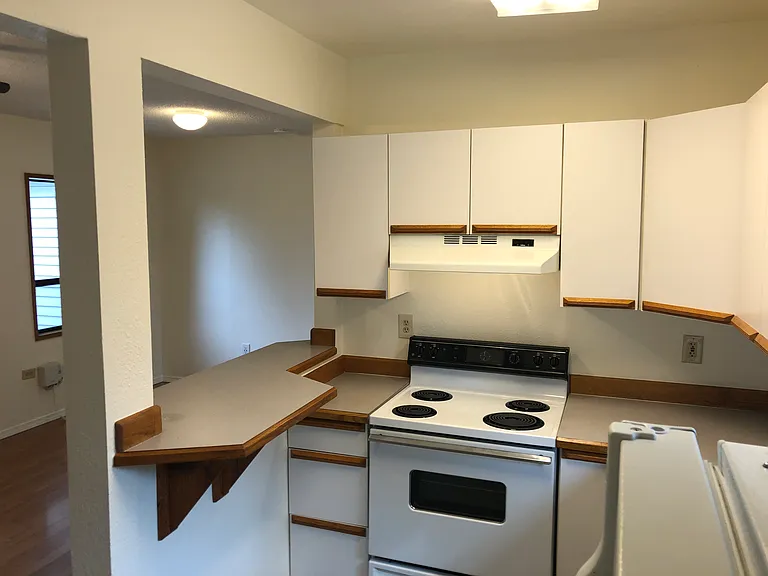 2232 74th St SE — Photo 3