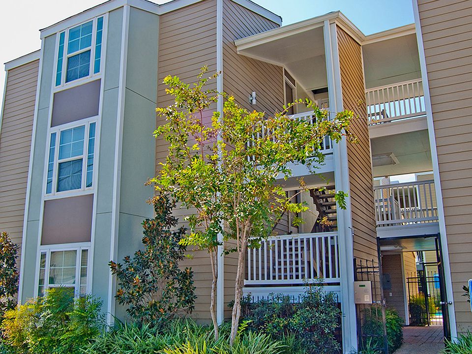 1st image of 2416 Pasadena Ave #307-2
