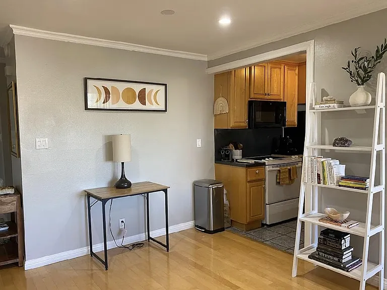 3609 E 2nd St #305 — Photo 15