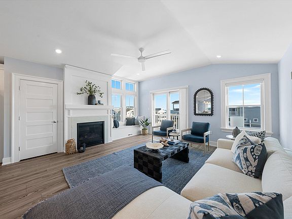 2nd image of 2806 Landis Ave N #Sea