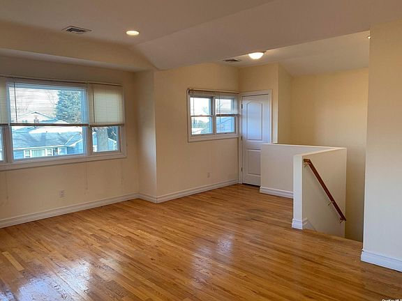 4th image of 40 Mohegan Ave Floor 2