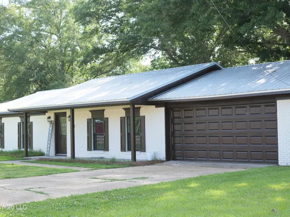 3831 Henderson Rd, Jackson, MS 39272