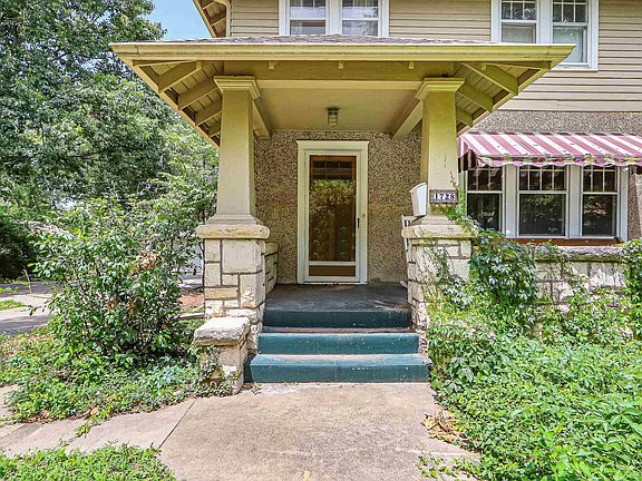 3rd image of 1728 Fairchild Ave