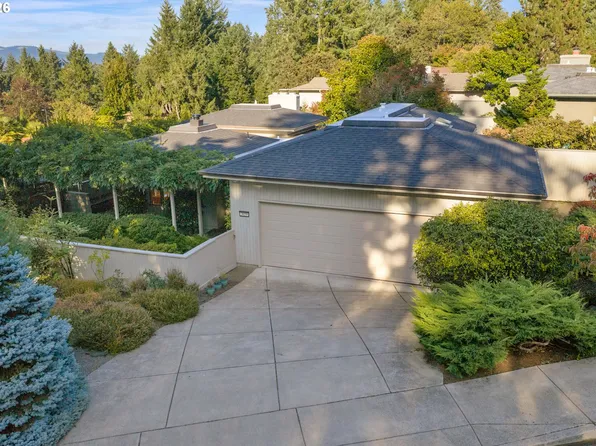 3659 Agate St, Eugene, OR 97405