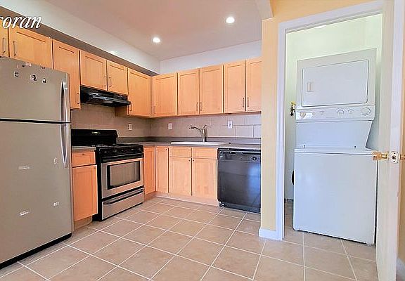 2nd image of 104-22 39th Ave #4-B