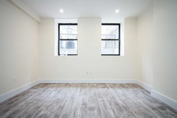 Rented by Nooklyn NYC LLC | media 19