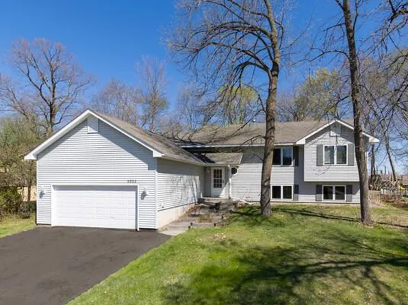 5222 W 145th St, Savage, MN 55378