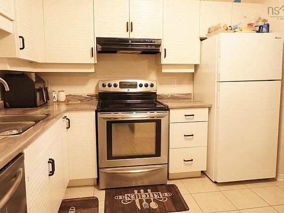 3rd image of 87 Kearney Lake Rd #410