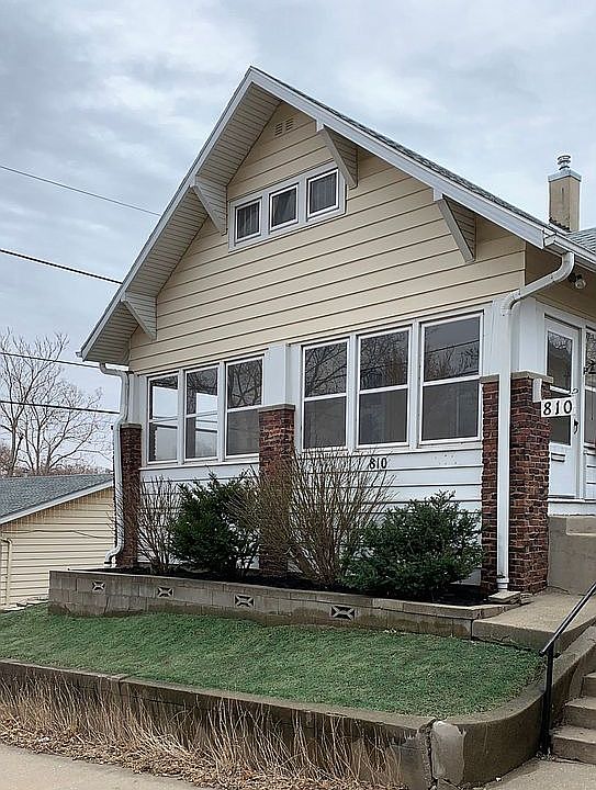 1st image of 810 22nd St
