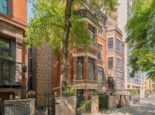 1524 N Lasalle St, Chicago, IL 60610