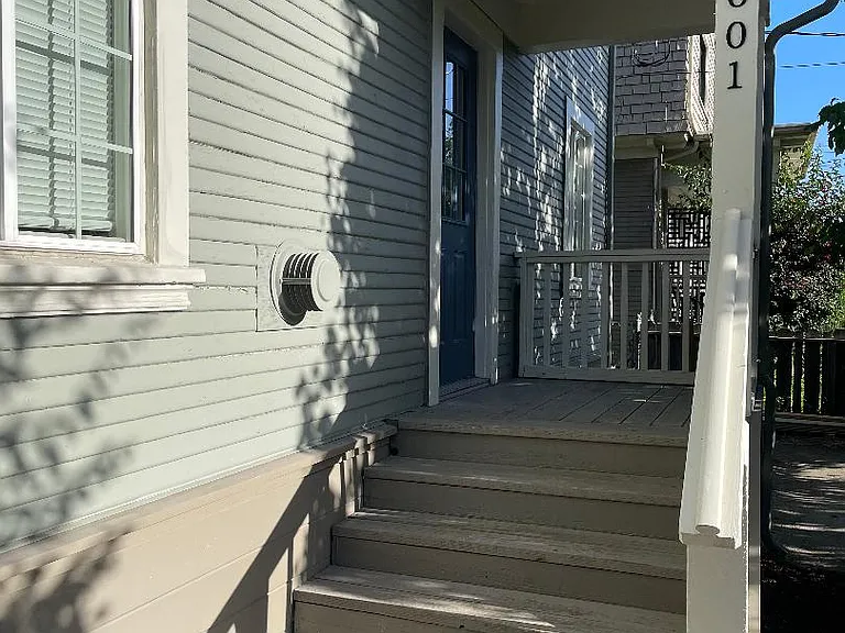 5601 Genoa St — Photo 3