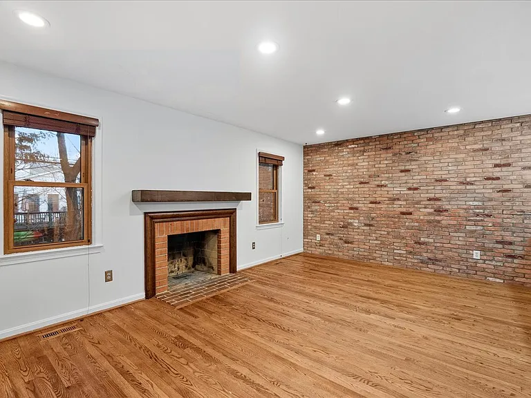 625 N Abingdon St — Photo 14